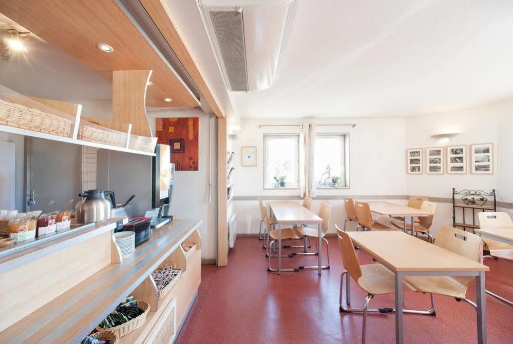 Hotel Restaurant Kyriad Direct Nord - Zenith - Toison D'or 2*